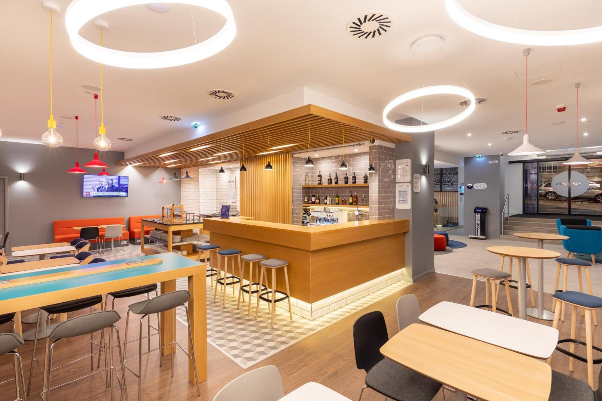 Holiday Inn Express Porto City Centre By Ihg Esterno foto